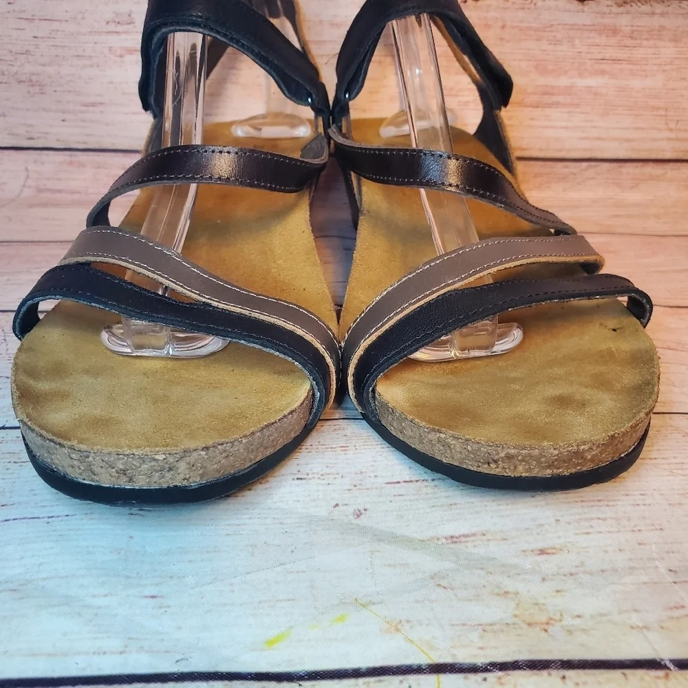 Naot Womens EU 42 US 11 Hero Black/Walnut Leather Wedge Strappy Sandals